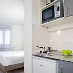 Sejours & Affaires Paris-davout 4* Paris