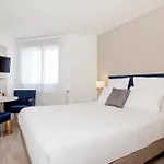 Sejours & Affaires Paris-davout 4*