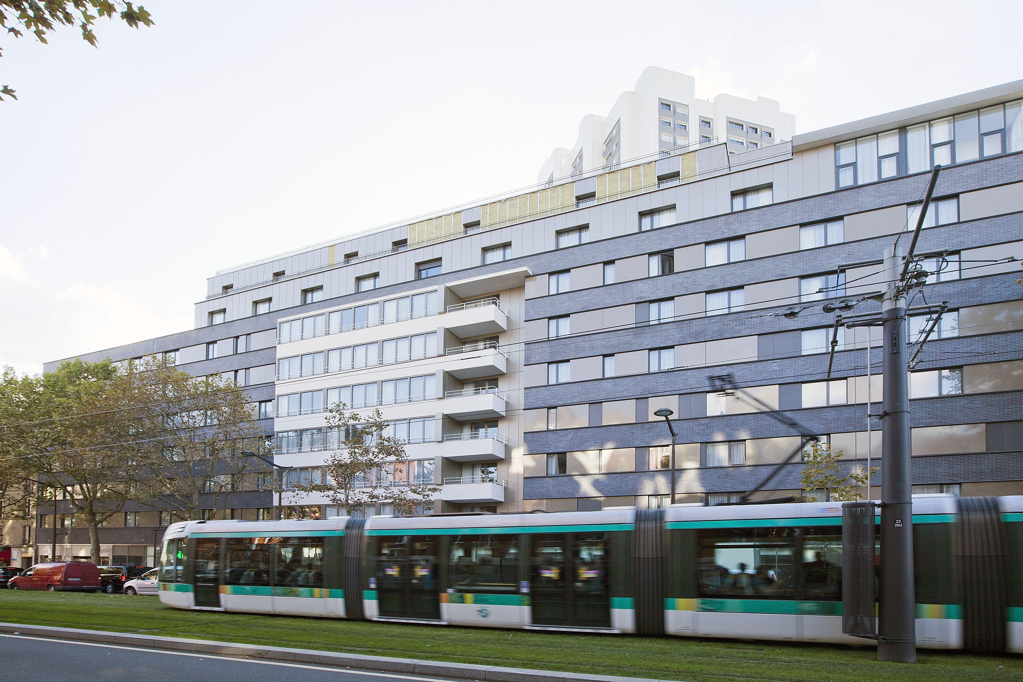 Sejours & Affaires Paris-davout Parigi